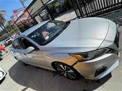 نيسان ألتيما